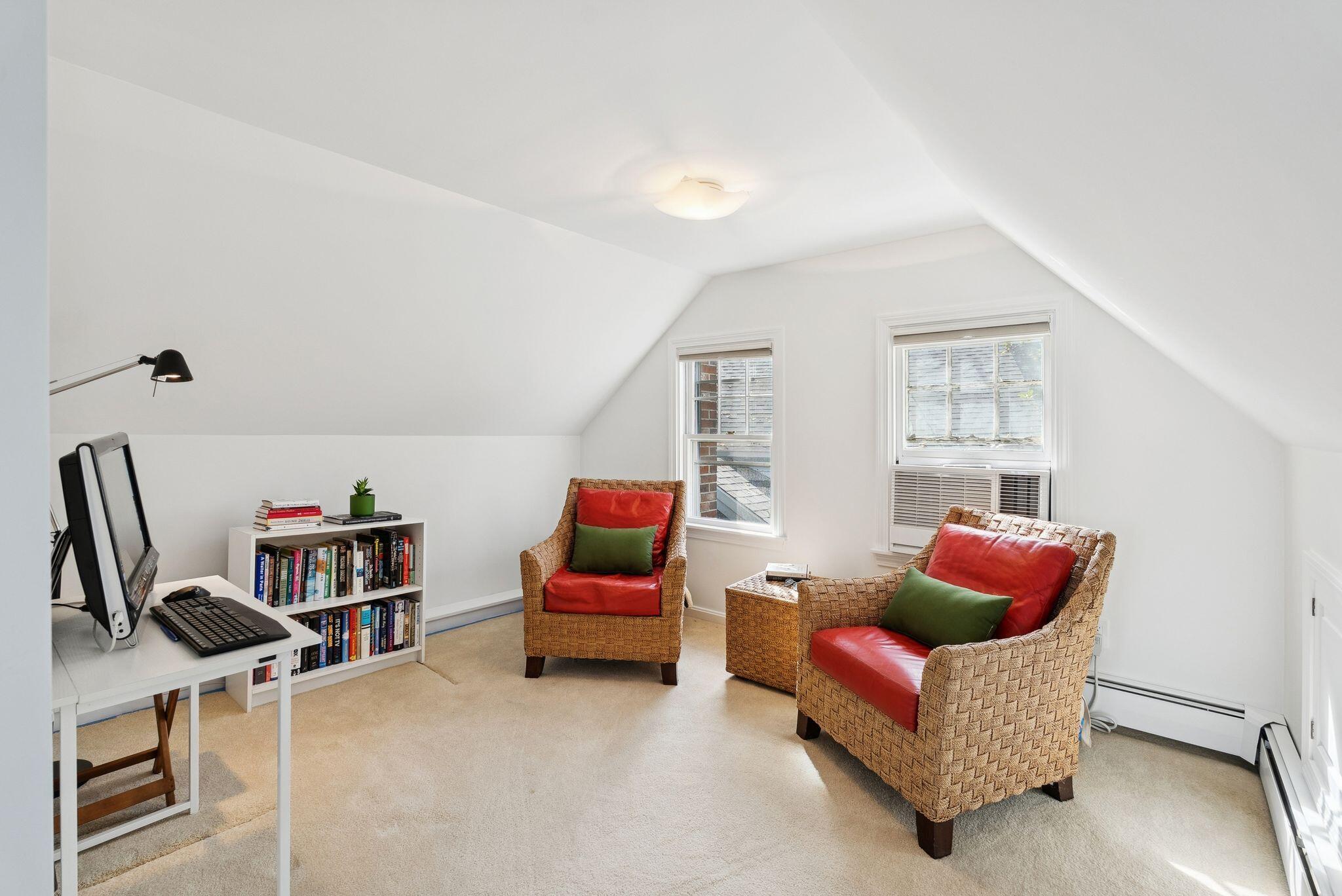 South Portland, Maine, 04106, United States, 2 Bedrooms Bedrooms, ,2 BathroomsBathrooms,Residential,Active,2013638