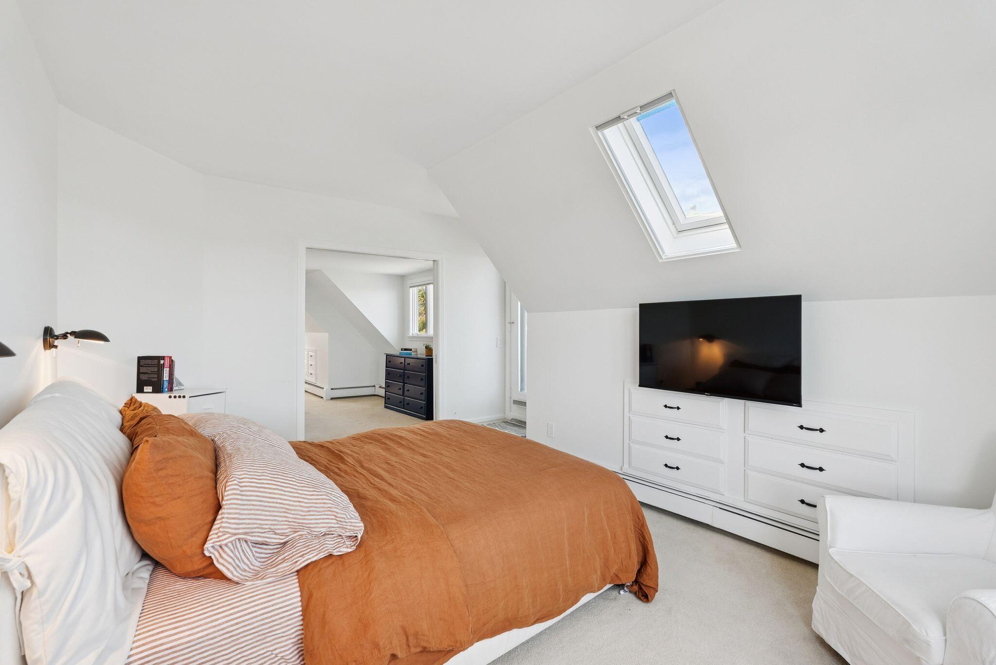 South Portland, Maine, 04106, United States, 2 Bedrooms Bedrooms, ,2 BathroomsBathrooms,Residential,Active,2013638