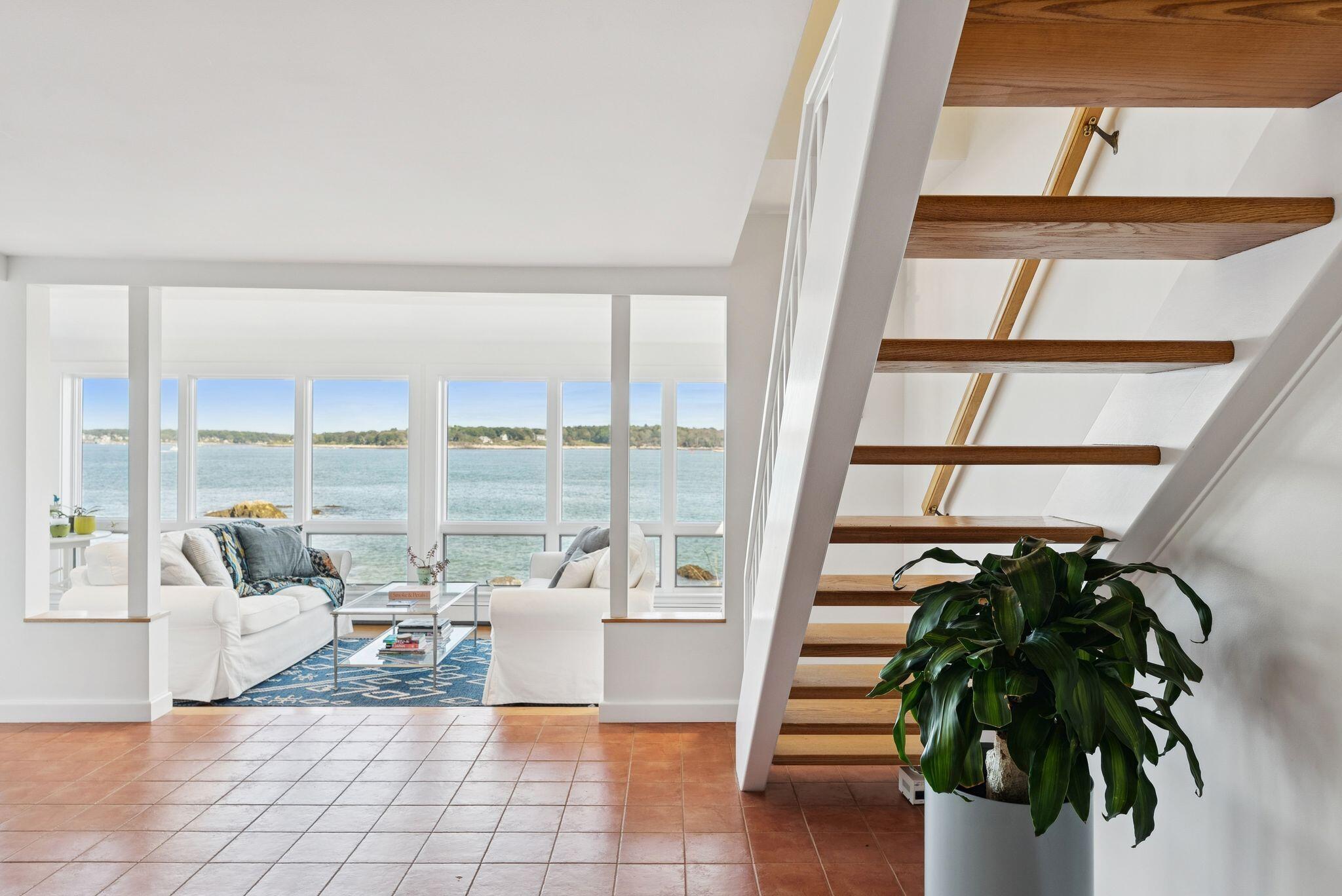 South Portland, Maine, 04106, United States, 2 Bedrooms Bedrooms, ,2 BathroomsBathrooms,Residential,Active,2013638