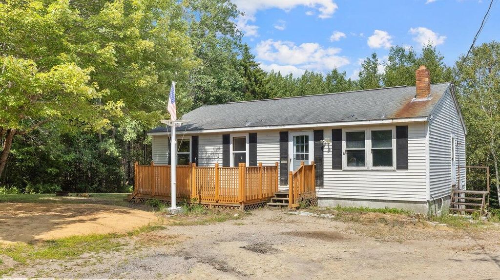 Photo of 682 Newman Street, Winter Harbor, ME 04693 (MLS # 1641455)
