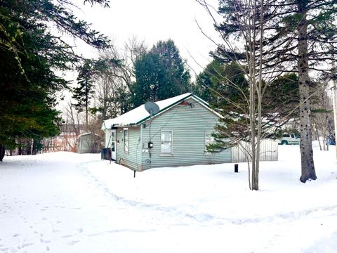 Photo of 21 Horseshoe Road, Medway, ME 04460 (MLS # 1651320)