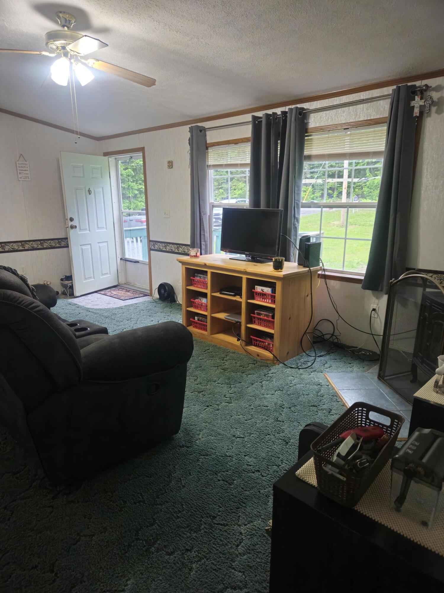 Sidney, Maine 04330, United States, 3 Bedrooms Bedrooms, ,2 BathroomsBathrooms,Residential,Active,147329