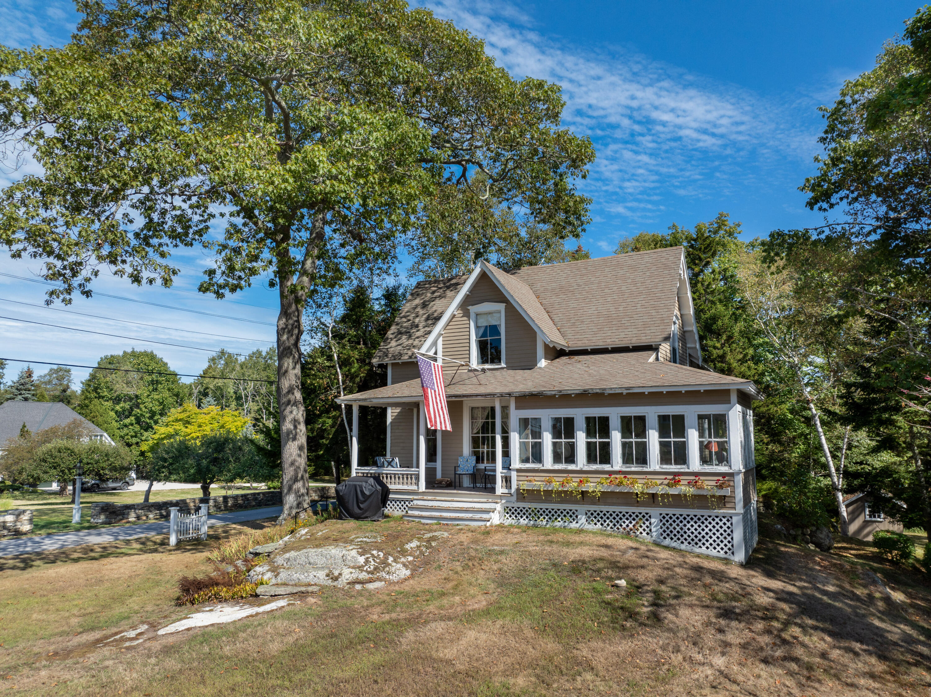 83 Central Avenue