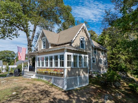 Photo of 83 Central Avenue, Brunswick, ME 04011 (MLS # 1638939)