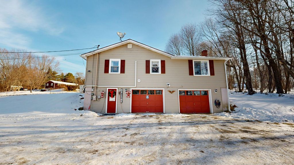 Photo of 11 Highland Heights, Winthrop, ME 04364 (MLS # 1646915)