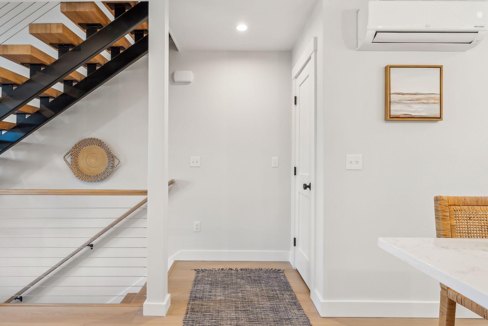 24 Salt Point Drive 24