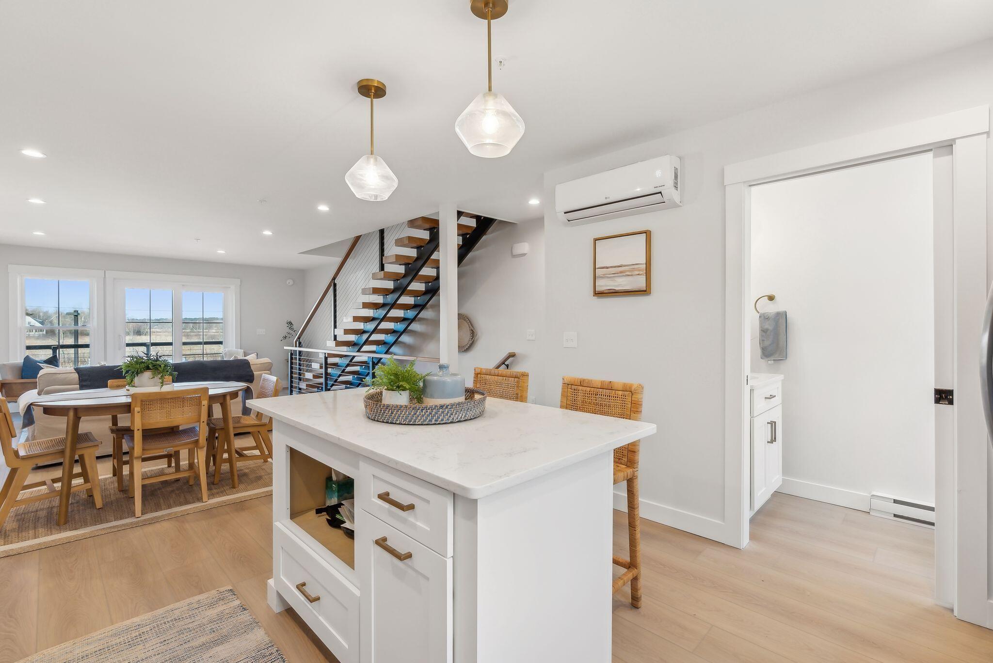 24 Salt Point Drive 24