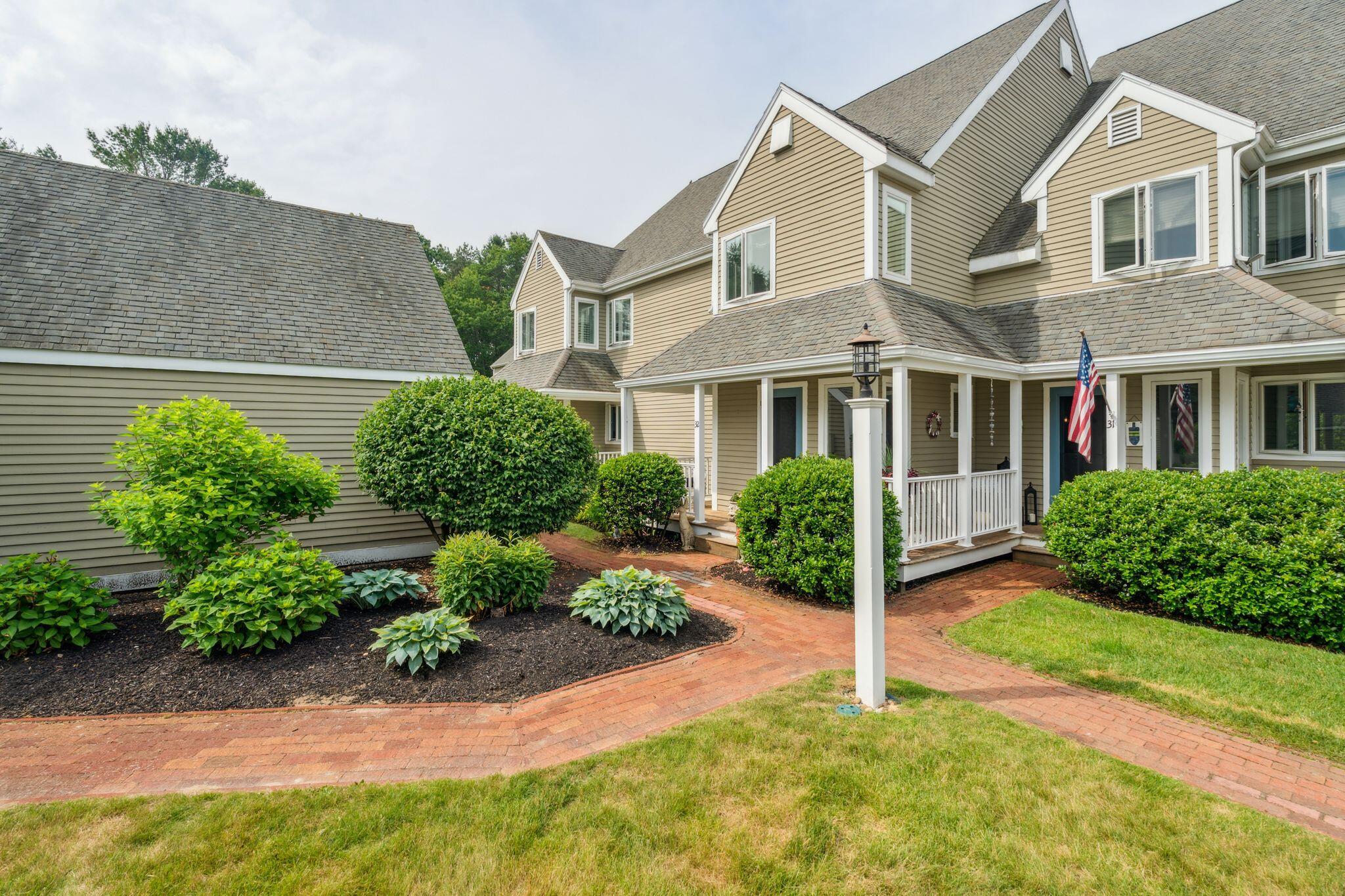 Kennebunk, Maine 04043, United States, 3 Bedrooms Bedrooms, ,3 BathroomsBathrooms,Residential,Pending,165989