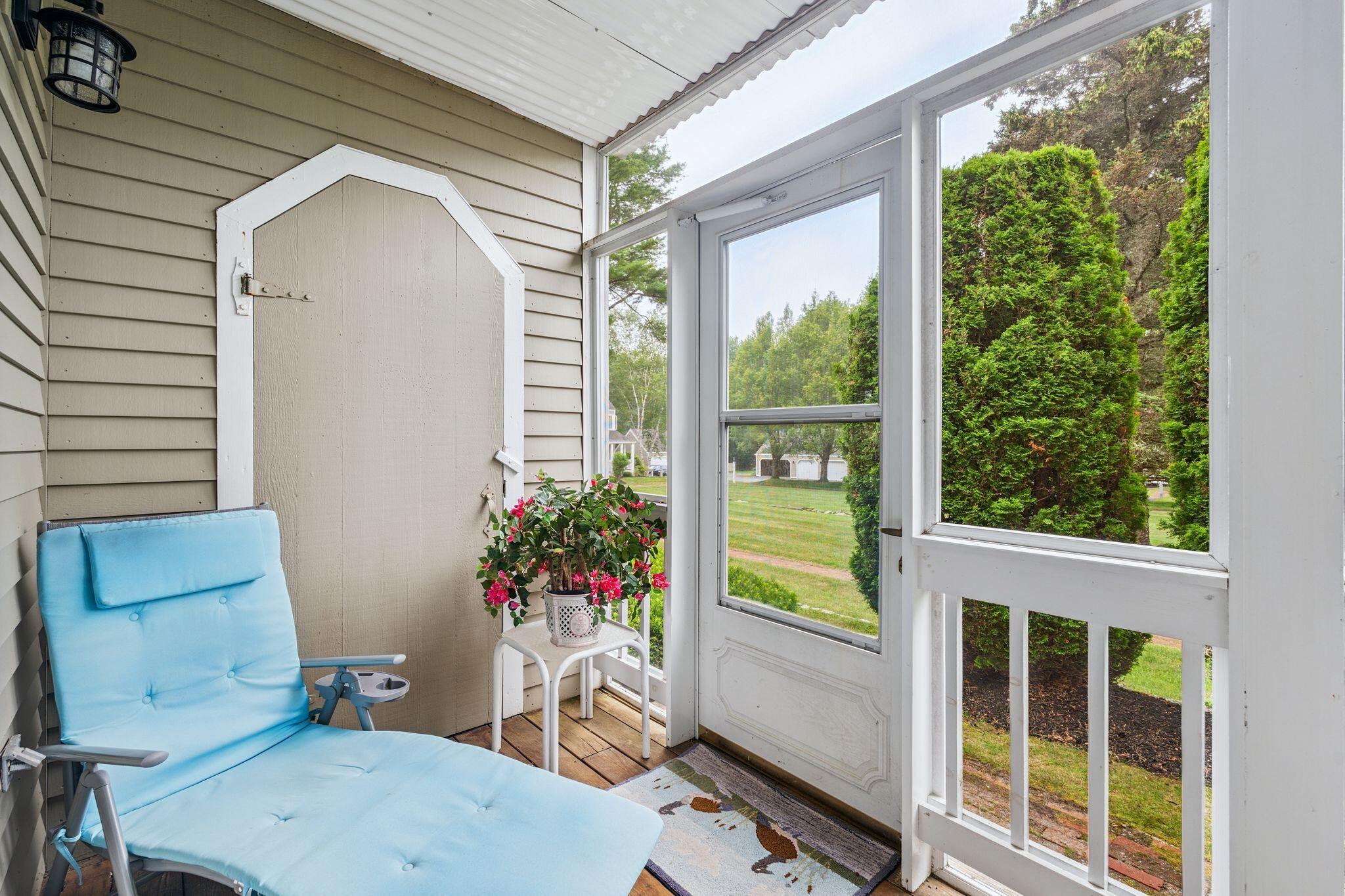 Kennebunk, Maine 04043, United States, 3 Bedrooms Bedrooms, ,3 BathroomsBathrooms,Residential,Pending,165989