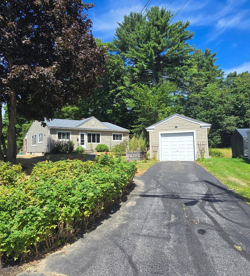 Photo of 64 Laurier Street, Lewiston, ME 04240 (MLS # 1634729)