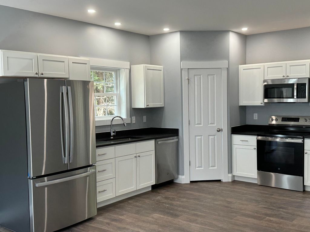 Photo of 23 Glenview Drive, Sabattus, ME 04280 (MLS # 1650521)