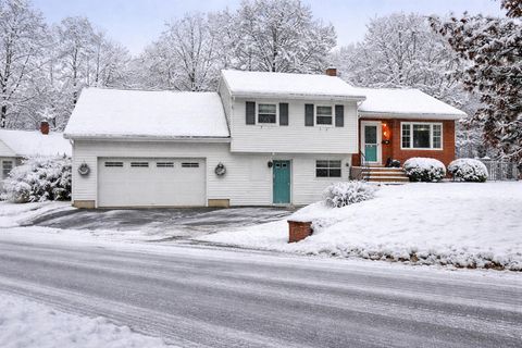 Photo of 195 Porter Avenue W, Rumford, ME 04276 (MLS # 1651409)