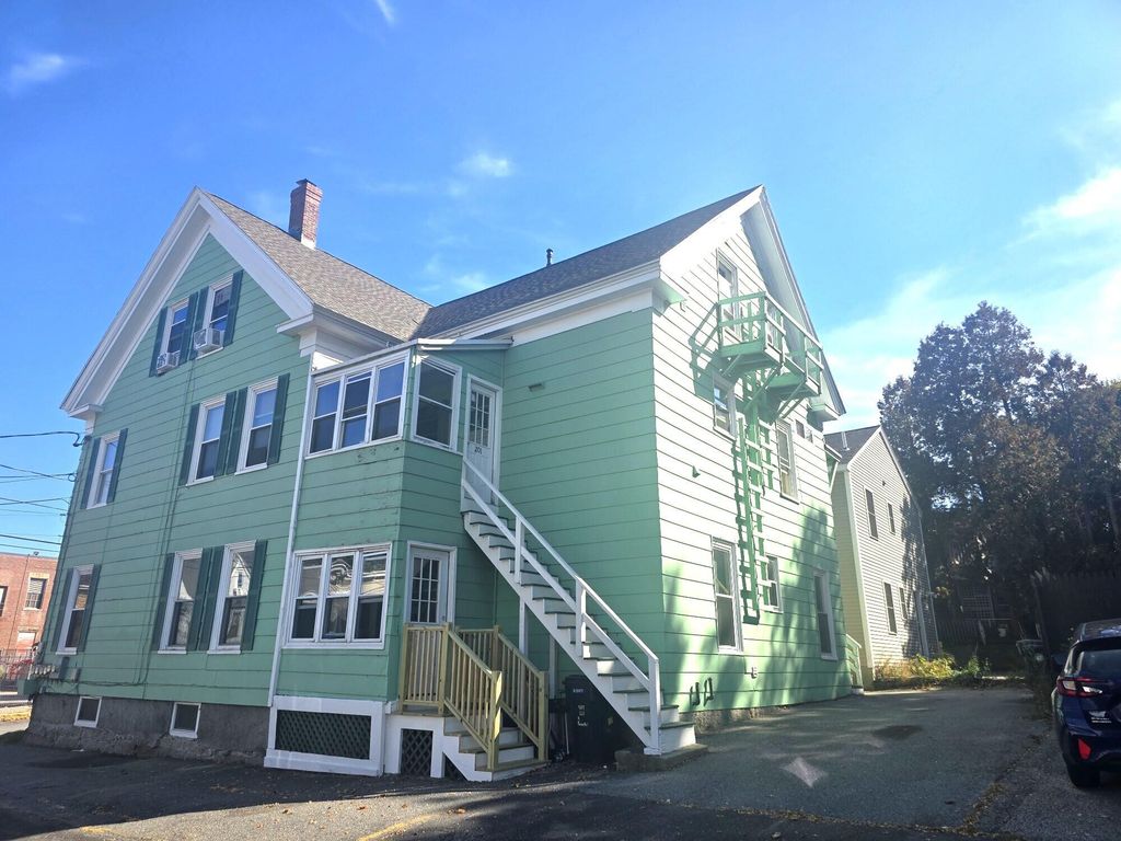 Photo of 4 Kossuth Street, Biddeford, ME 04005 (MLS # 1640590)