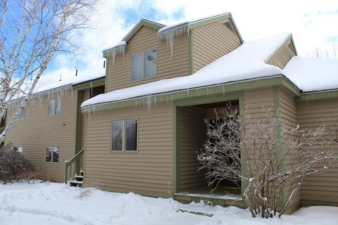 Photo of 400 Snowflower Court #400, Carrabassett Valley, ME 04947 (MLS # 1655580)