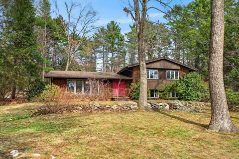 Photo of 7 Brookside Drive, Falmouth, ME 04105 (MLS # 1658283)