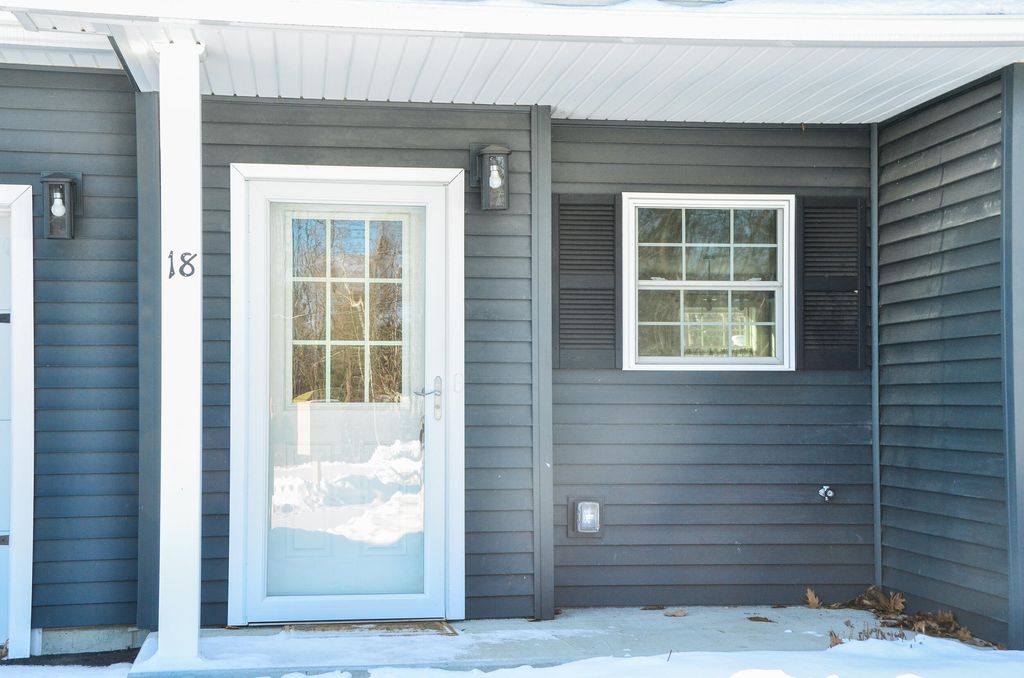 Photo of 18 Violet Drive #18, Farmingdale, ME 04344 (MLS # 1646163)