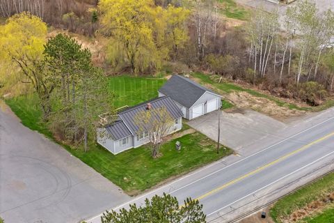 Photo of 3237 Broadway, Glenburn, ME 04401 (MLS # 1661400)