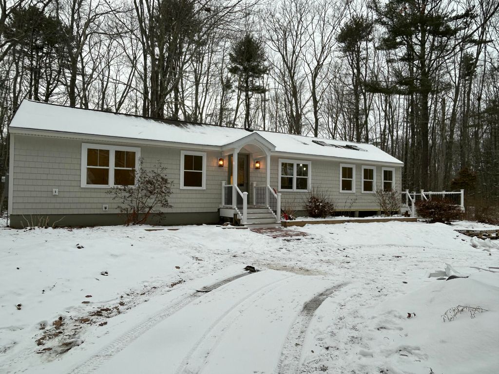 Photo of 22 River Locks Road, Kennebunk, ME 04043 (MLS # 1648814)