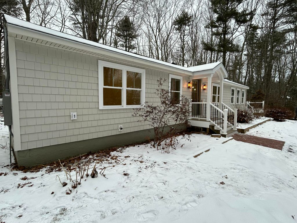 Photo of 22 River Locks Road, Kennebunk, ME 04043 (MLS # 1648814)