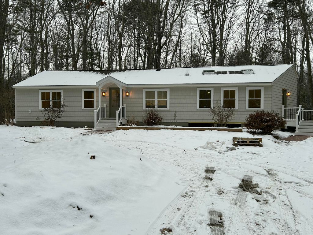 Photo of 22 River Locks Road, Kennebunk, ME 04043 (MLS # 1648814)