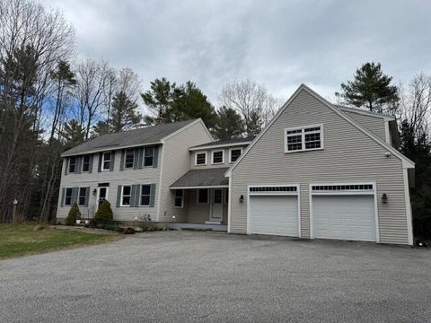 Photo of 350 Hillside Street, Yarmouth, ME 04096 (MLS # 1659431)