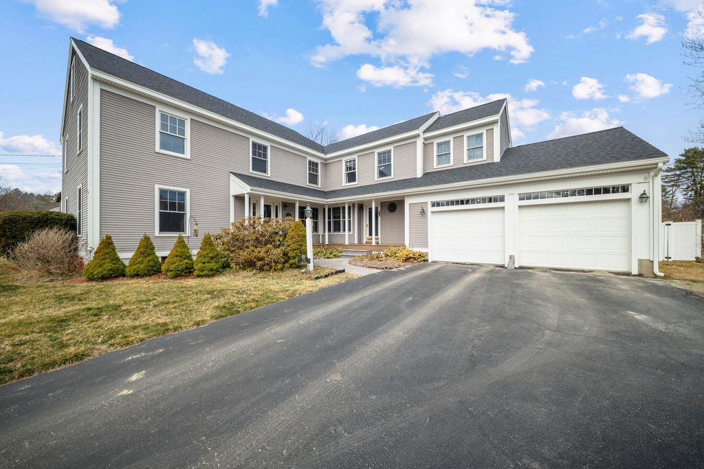 Photo of 13 Forest Park, Waterville, ME 04901 (MLS # 1657010)