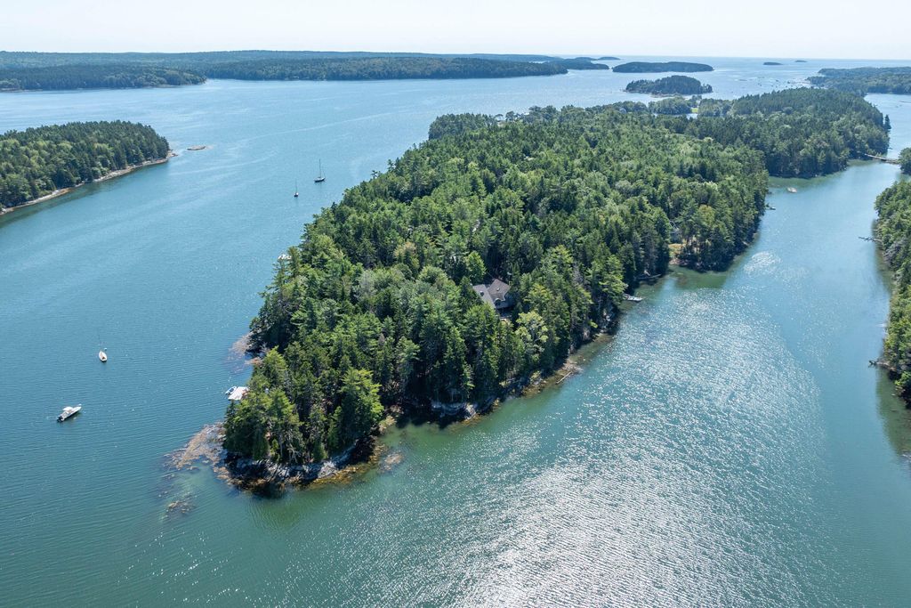 Photo of 93 Governors Point Road, Harpswell, ME 04079 (MLS # 1656003)