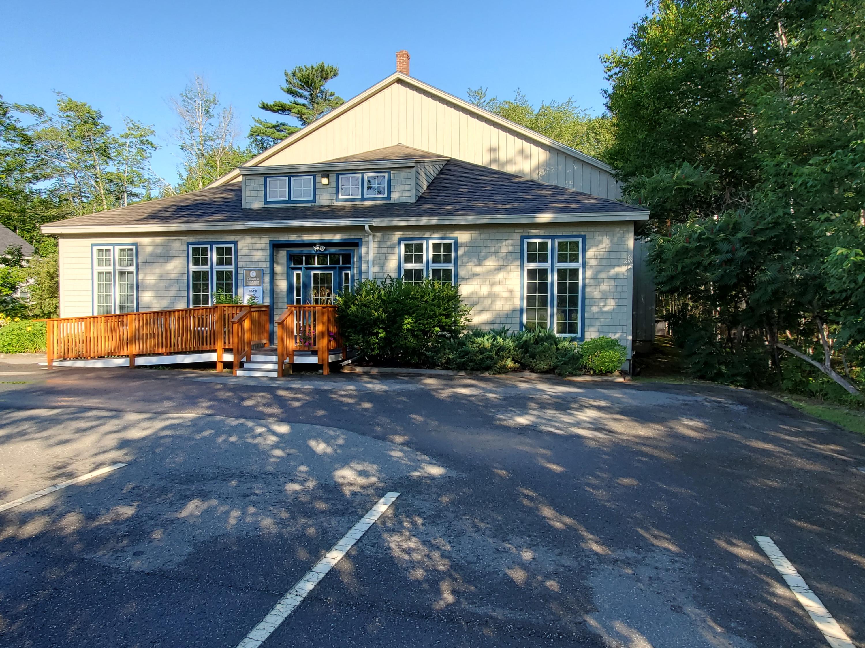 477 Commercial Street