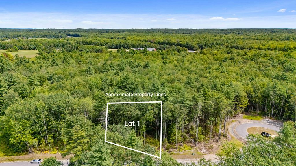 Photo of 2 Dogwood Circle, Kennebunk, ME 04043 (MLS # 1653552)