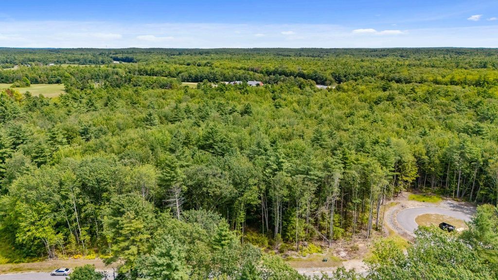 Photo of 2 Dogwood Circle, Kennebunk, ME 04043 (MLS # 1653552)