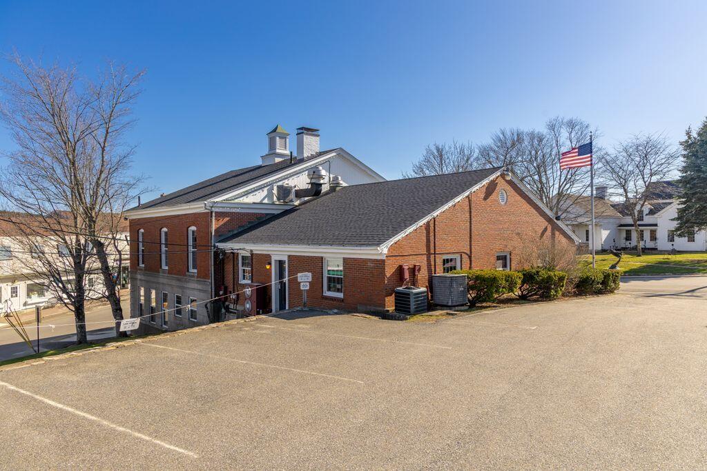 4 Townsend Avenue