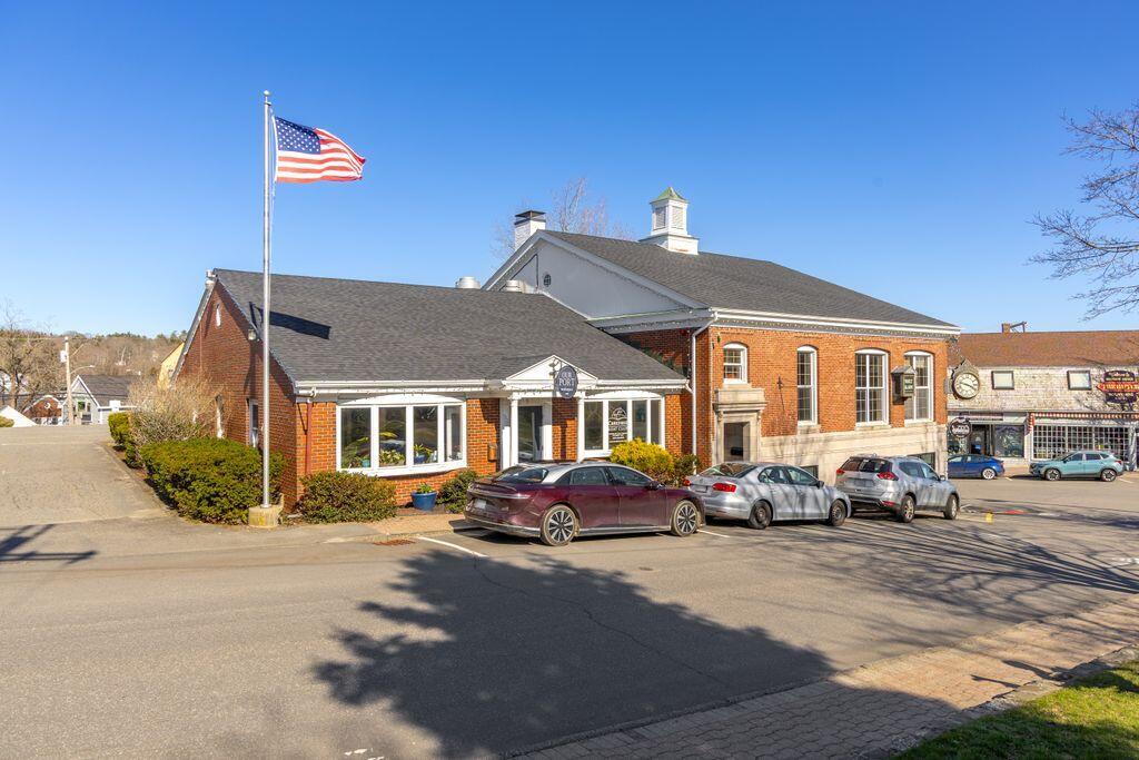 4 Townsend Avenue