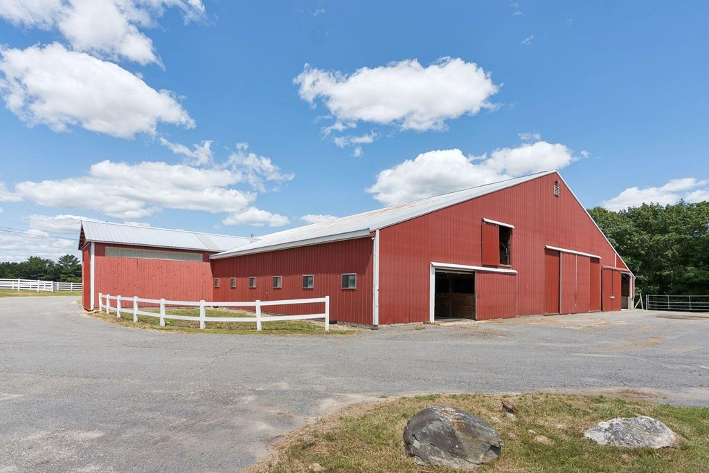 Photo of 32 Broad Park Way, Gray, ME 04039 (MLS # 1631864)
