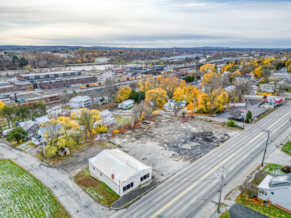 Photo of 171 College Avenue, Waterville, ME 04901 (MLS # 1643575)