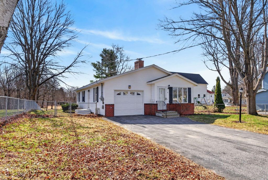 Photo of 81 Prince Street, Westbrook, ME 04092 (MLS # 1658032)