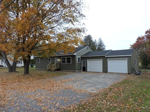 Photo of 21 Airport Road, Norridgewock, ME 04957 (MLS # 1642330) Photo of 21 Airport Road, Norridgewock, ME 04957 (MLS # 1642330)