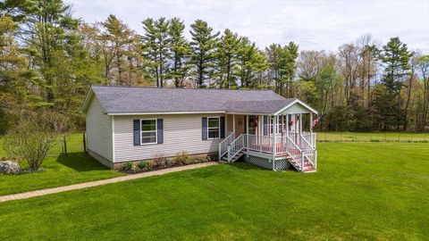 Photo of 11 Simon Road, Waldoboro, ME 04572 (MLS # 1662988)