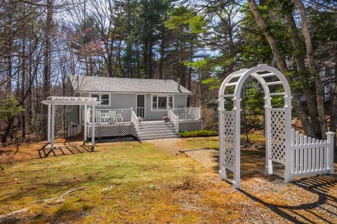 Photo of 14 Beacon Street Extension, York, ME 03909 (MLS # 1661169)