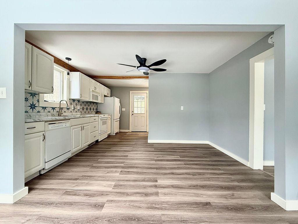 Photo of 515 Eastern Avenue, Augusta, ME 04330 (MLS # 1657517)