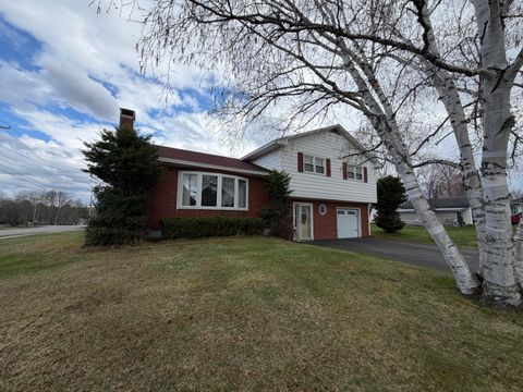 43 Elm Street East Millinocket ME 04430