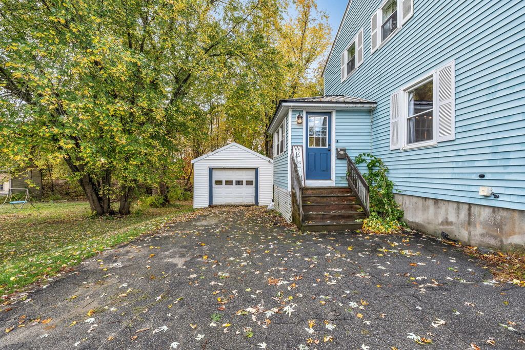 Photo of 27 Front Street, Topsham, ME 04086 (MLS # 1641732)