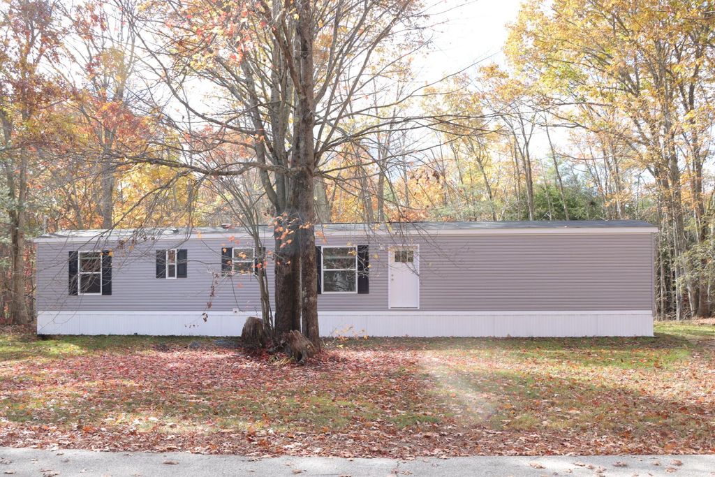 Photo of 40 Oakwood Street, Lyman, ME 04002 (MLS # 1641986)