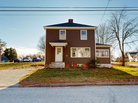 Photo of 42 Jefferson Street, Auburn, ME 04210 (MLS # 1644558)