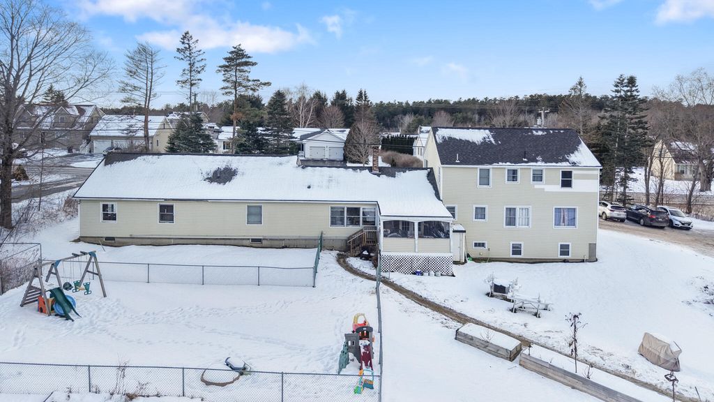 Photo of 913 Essex Street, Bangor, ME 04401 (MLS # 1646903)
