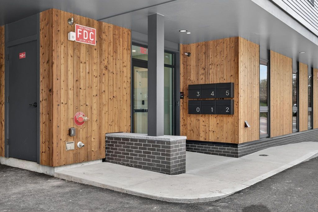 Photo of 58 Cumberland Avenue #4, Portland, ME 04101 (MLS # 1660614)