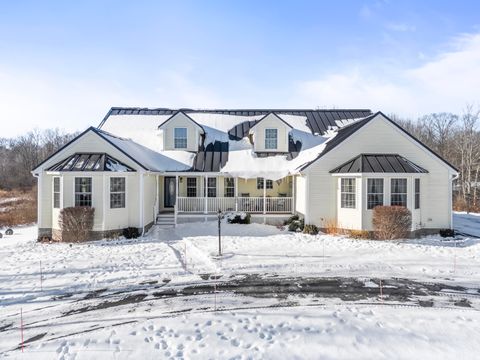 Photo of 27 Tegans Way, Bowdoinham, ME 04008 (MLS # 1646276)