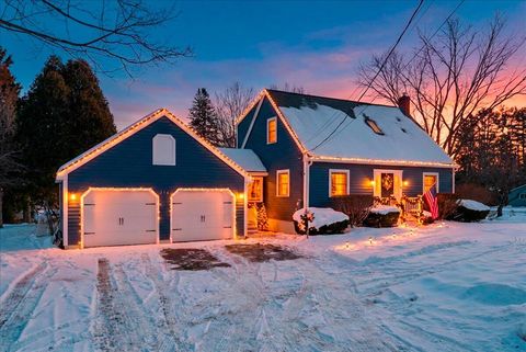 Photo of 216 Cook Street, Auburn, ME 04210 (MLS # 1646920)