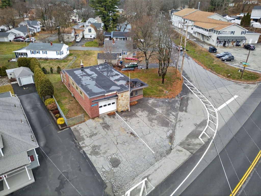 Photo of 834 Main Street, Lewiston, ME 04240 (MLS # 1644578)