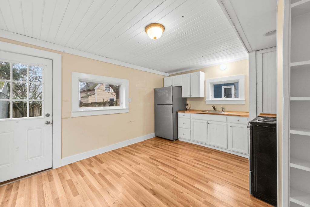 Photo of 5 Bunker Street, Rockland, ME 04841 (MLS # 1649204)