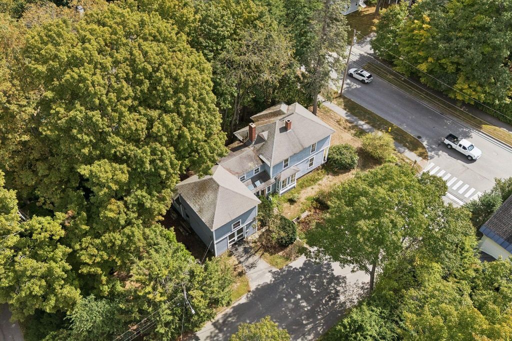 Photo of 8 Mckeen Street, Brunswick, ME 04011 (MLS # 1638132)